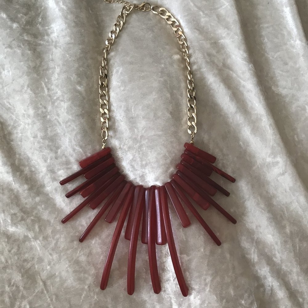 Retro Tiki Red Gold Chain Statement Necklace